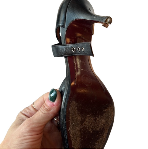 Chanel shoes - Picture 6 of 6